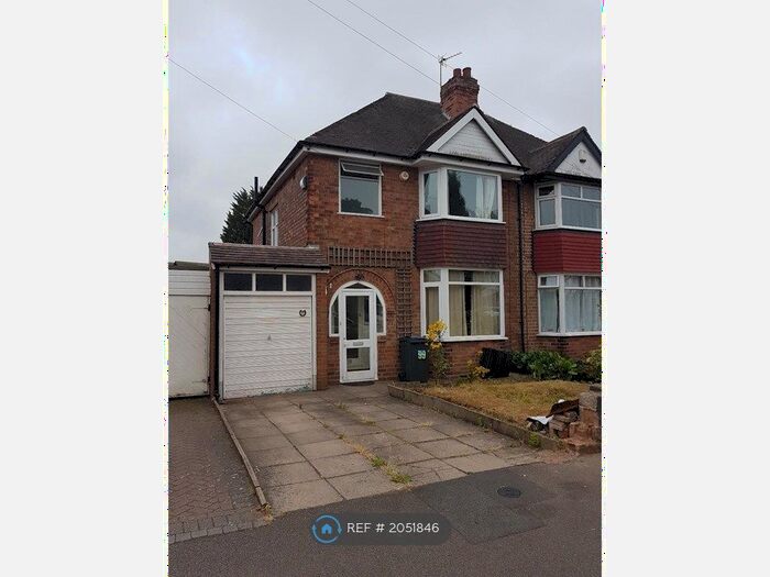 3 Bedroom Semi-Detached House To Rent In Woodlands Farm Road, Birmingham, B24