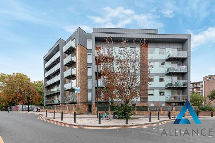 2 Bedroom Flat To Rent In Sotherby Court, Sewardstone Road, Victoria Park, E2