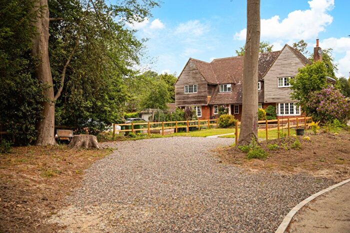 3 Bedroom Semi-Detached House For Sale In Copthorne Road, Felbridge, RH19