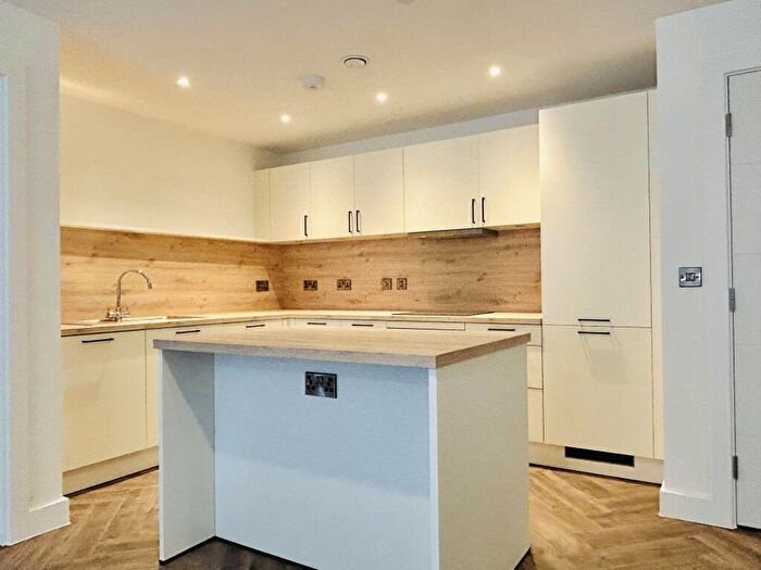 2 Bedroom Apartment To Rent In Castleward Boulevard, Derby, DE1