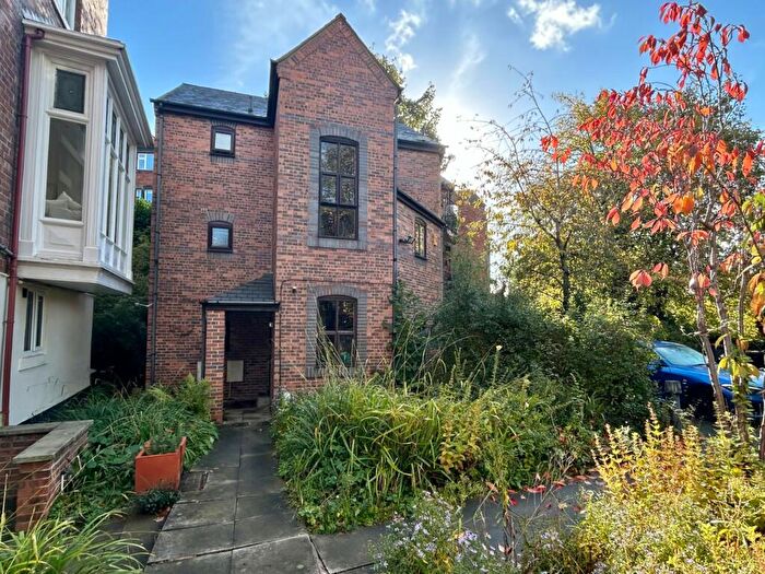 2 Bedroom Flat To Rent In Bainbrigge Road, Headingley, Leeds, LS6