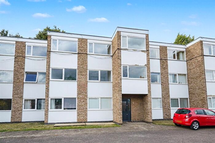 1 Bedroom Flat For Sale In Broadgate Avenue, Beeston, Nottingham, NG9