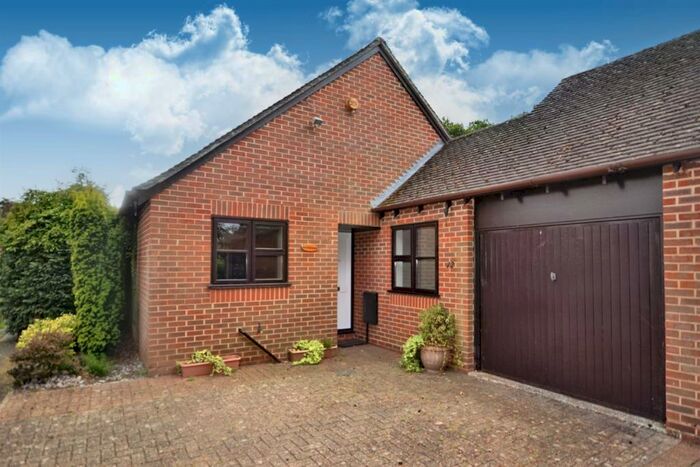 2 Bedroom Detached Bungalow To Rent In Storrington, West Sussex, RH20