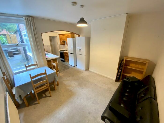 2 Bedroom Semi-Detached House To Rent In Epsom Road Guildford, GU1