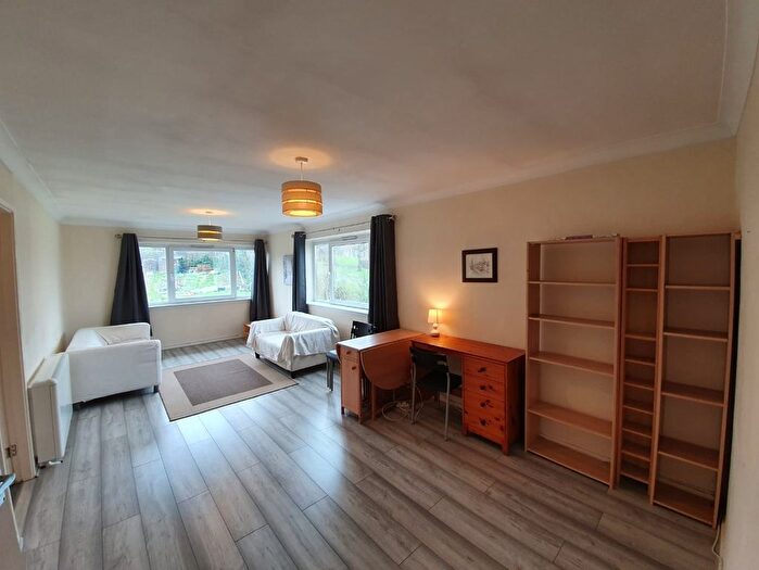 2 Bedroom Flat To Rent In Malcolm Close, Nottingham, NG3