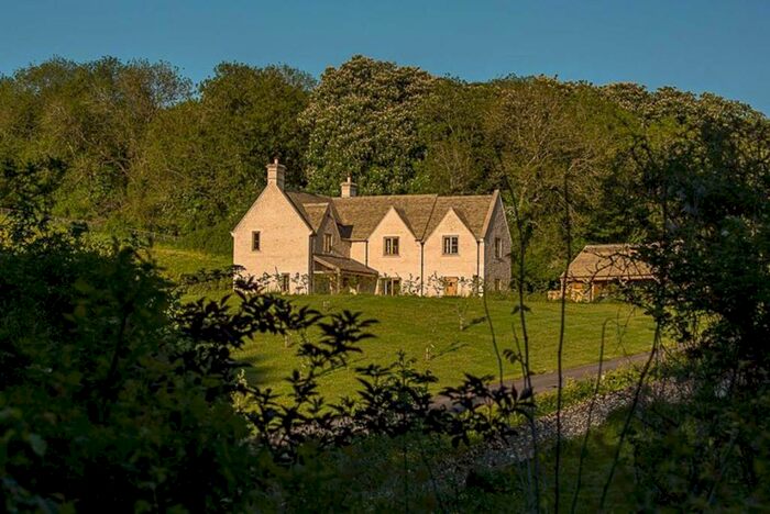 4 Bedroom House To Rent In Whittington, GL54