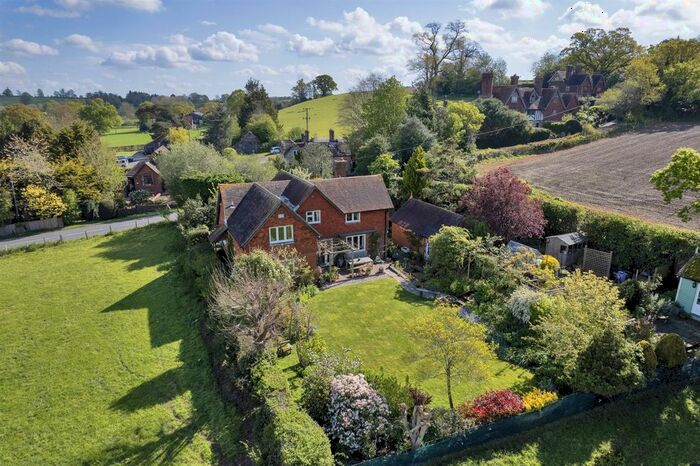 4 Bedroom Detached House For Sale In Rogues Hill, Penshurst, Tonbridge, TN11