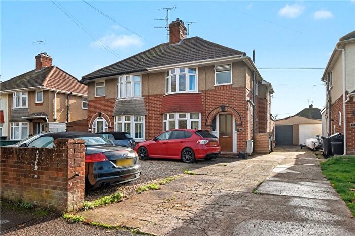 3 Bedroom Semi Detached House For Sale In Priorswood Road, Taunton, Somerset, TA2