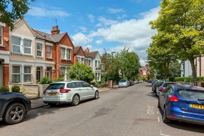 5 Bedroom Flat To Rent In Muswell Ave, Muswell Hill, N10