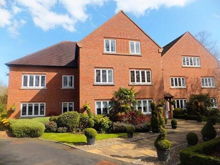 2 Bedroom Flat To Rent In Four Oaks Road, Four Oaks, Sutton Coldfield, B74