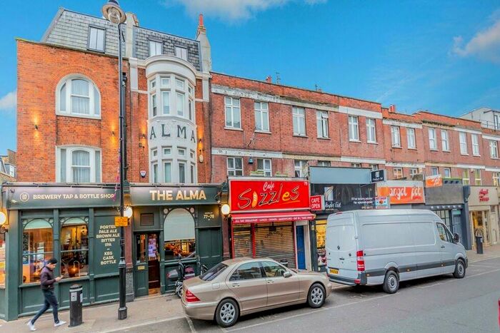 1 Bedroom Flat To Rent In Chapel Market, Angel, N1