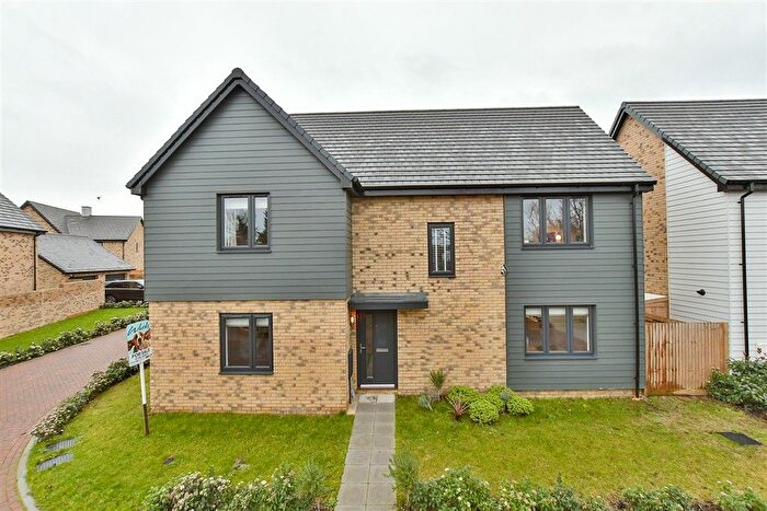 5 Bedroom Detached House For Sale In Evangelist Drive, Faversham, Kent, ME13