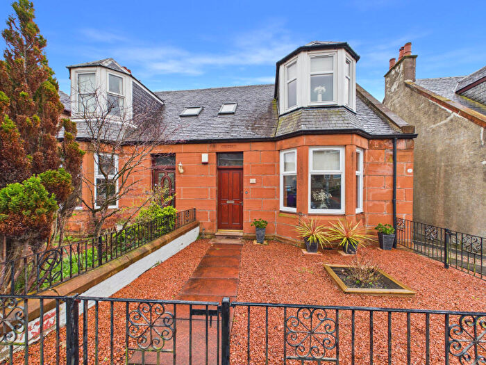 3 Bedroom Semi-Detached House For Sale In High Road, Stevenston, KA20