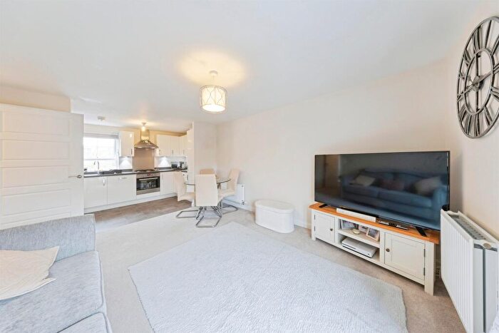 2 Bedroom Apartment For Sale In Laelia Drive, Fairfields, Milton Keynes, MK11
