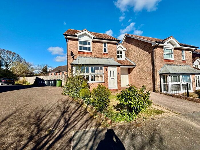 3 Bedroom Link Detached House To Rent In Glessing Road, Stone Cross, Pevensey, BN24