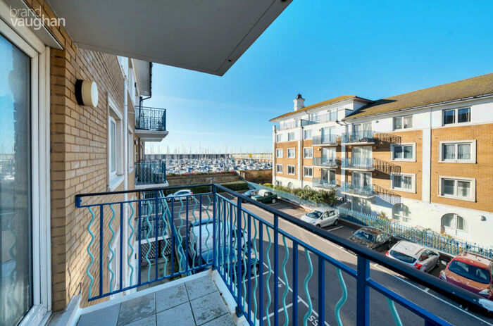 2 Bedroom Flat To Rent In Merton Court, The Strand, Brighton, BN2