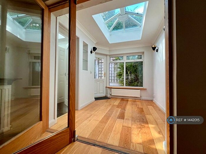 2 Bedroom Terraced House To Rent In Kew Street, Brighton, BN1