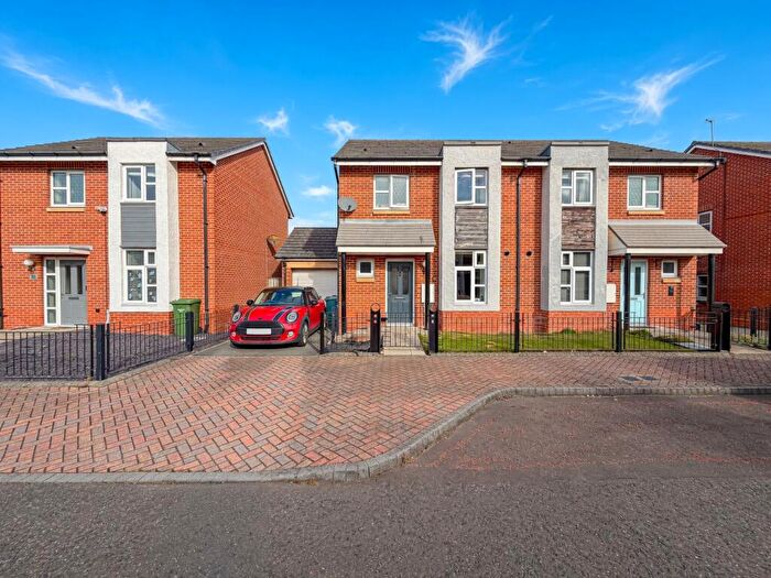 3 Bedroom Semi-Detached House For Sale In Clover Way, South Shields, NE34
