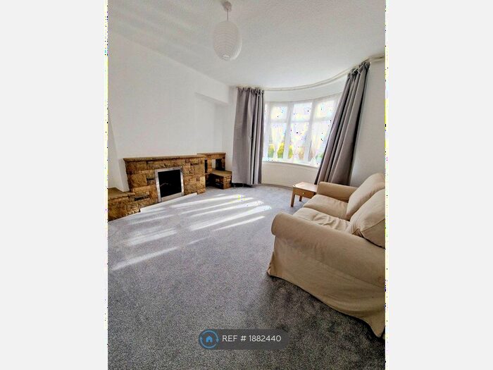 3 Bedroom Semi-Detached House To Rent In Baysdale Avenue, York, YO10