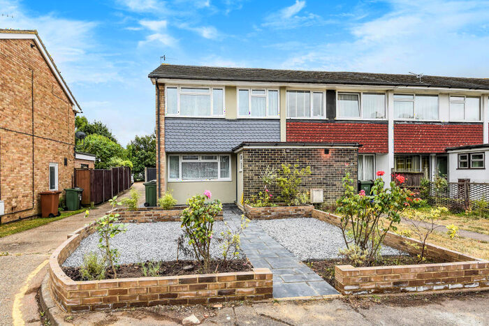 4 Bedroom End Of Terrace House To Rent In Guildford Park Avenue, Guildford, Surrey, GU2