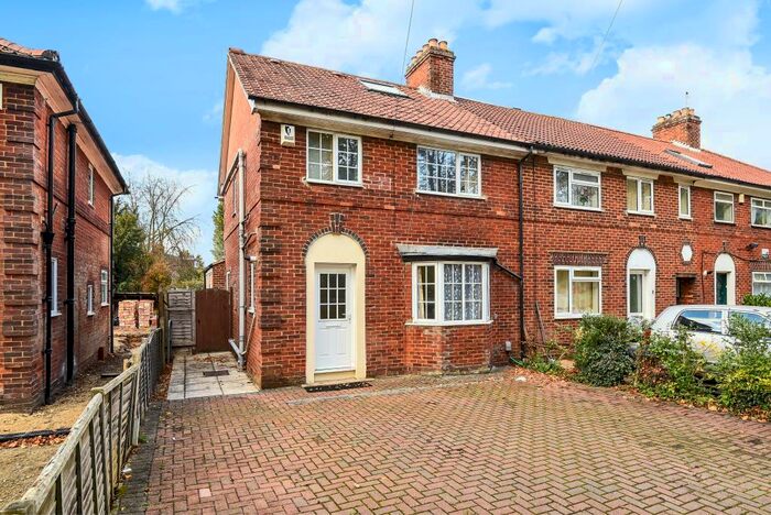 6 Bedroom Semi-Detached House To Rent In Old Road, Hmo Ready Sharers, OX3