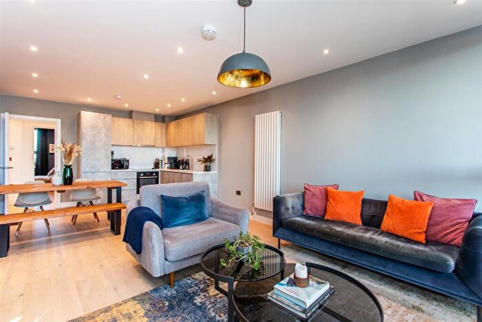 1 Bedroom Flat For Sale In Morville Street, Bow, E3