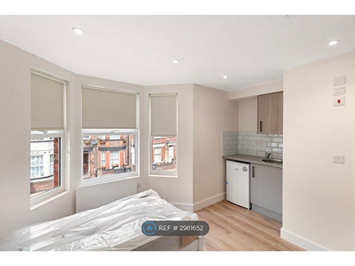Studio To Rent In Reginald St, Luton, LU2