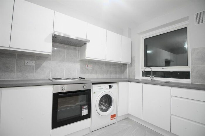 2 Bedroom Flat To Rent In London Road, Romford RM7
