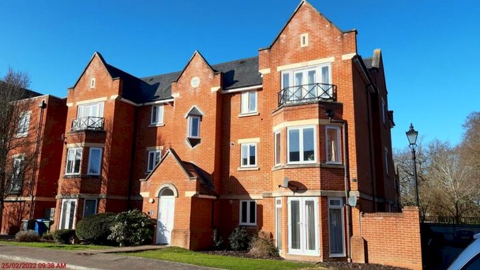 1 Bedroom House Of Multiple Occupation To Rent In Longbourn, Windsor, Berkshire, SL4