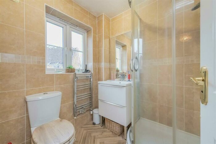 3 Bedroom Semi-Detached House For Sale In Yateley Drive, Barton Seagrave, NN15