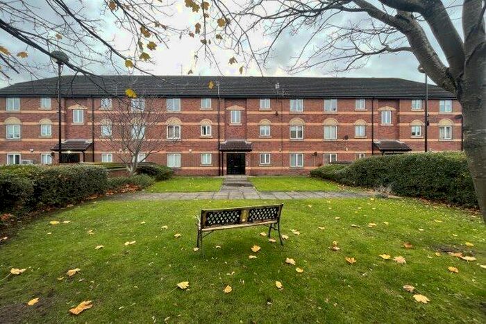 2 Bedroom Flat To Rent In Oxford Road, Crosby, Liverpool, L22