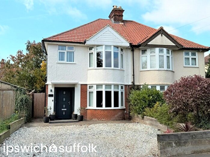 3 Bedroom Semi-Detached House For Sale In Westbury Road, Ipswich, IP4