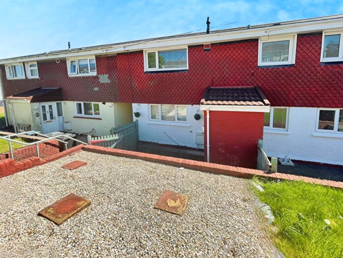 2 Bedroom Flat To Rent In Howy Road, Rassau, Ebbw Vale, NP23