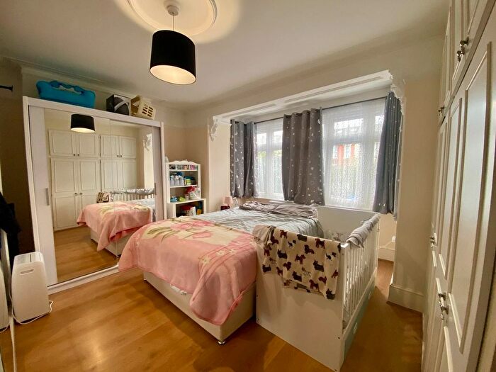 2 Bedroom Flat To Rent In Whytecliffe Road North, Purley, CR8