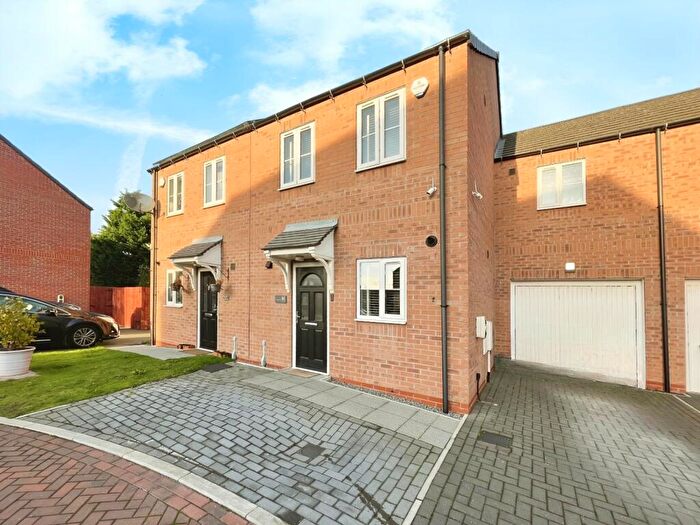 3 Bedroom Semi-Detached House For Sale In Waterworks Street, Immingham, Lincolnshire, DN40