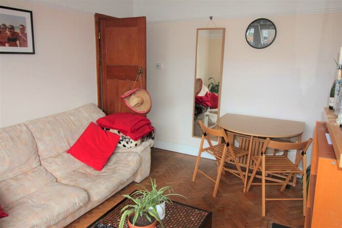 3 Bedroom House To Rent In Pentyrch Street, Cathays, Cardiff, CF24