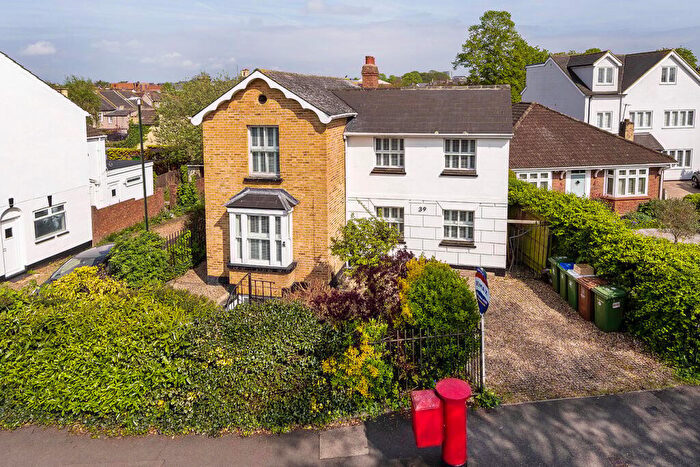 5 Bedroom Detached House For Sale In Upton Road, Bexleyheath, DA6