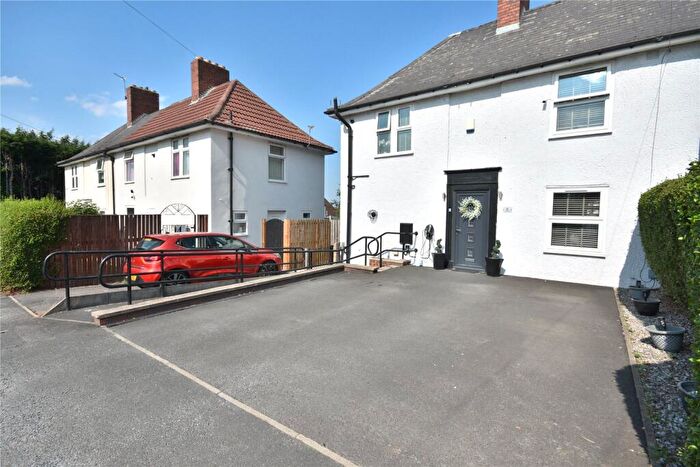 4 Bedroom Semi-Detached House For Sale In Cricklegate, Leeds, West Yorkshire, LS15