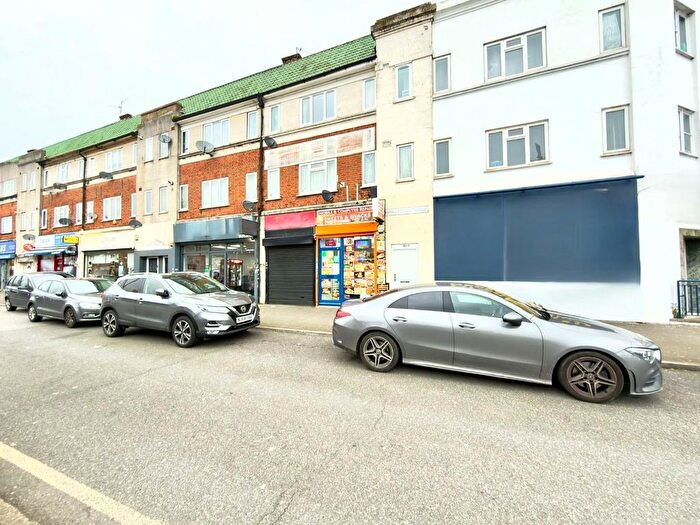 2 Bedroom Flat To Rent In Uxbridge Road, Uxbridge, UB10