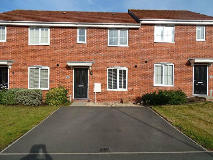 3 Bedroom House To Rent In Brownley Road, Clipstone, NG21