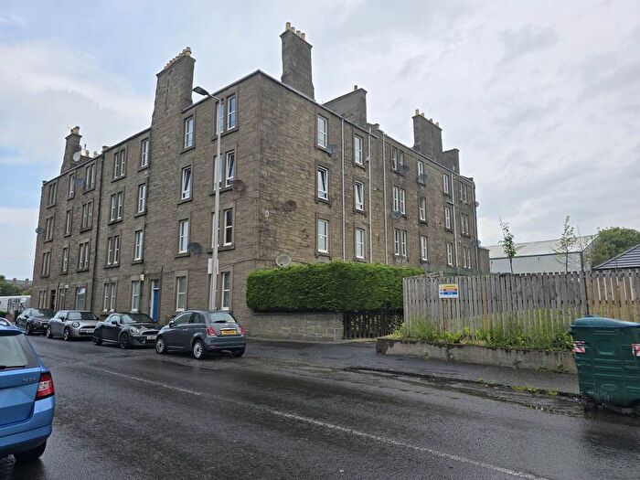 Studio To Rent In Clepington Road, Dundee, DD3