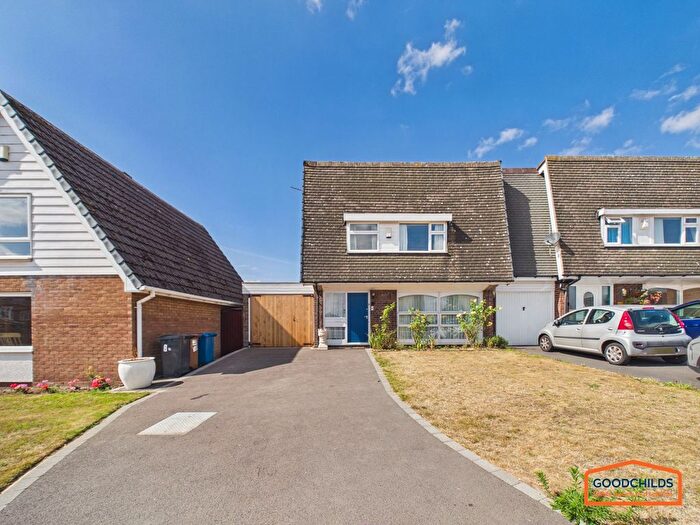 4 Bedroom Detached House For Sale In Berryfields, Stonnall, WS9