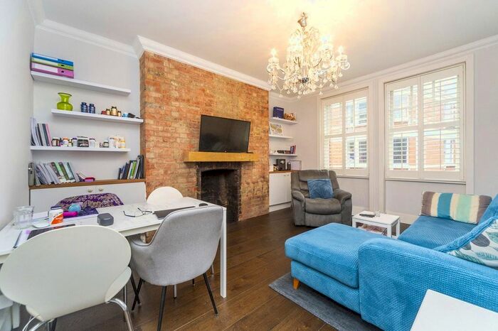 1 Bedroom Property To Rent In Riding House Street, Fitzrovia, London W1W