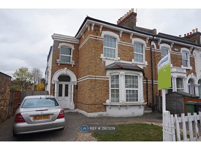 6 Bedroom Semi-Detached House To Rent In Cranston Road, London, SE23