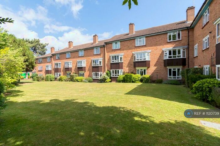 2 Bedroom Maisonette To Rent In Lichfield Court, Surbiton, KT6