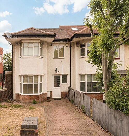 2 Bedroom Property For Sale In Boston Manor Road, Brentford, TW8