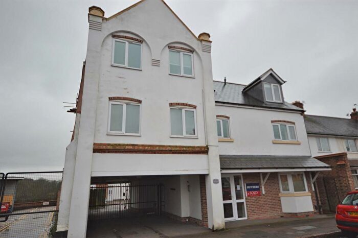 2 Bedroom Flat To Rent In Park Road, Wigston, LE18