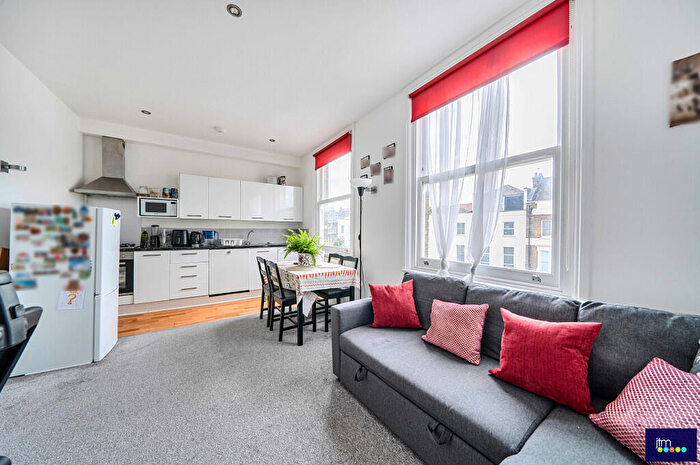 1 Bedroom Apartment For Sale In Holloway Road, N19