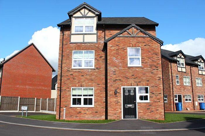 5 Bedroom Detached House To Rent In Queens Court Road, Basford, ST4