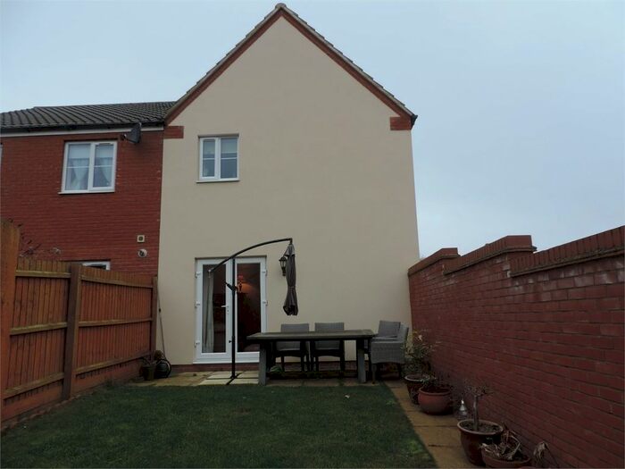 3 Bedroom Semi-Detached House To Rent In Aintree Way, Bourne, PE10